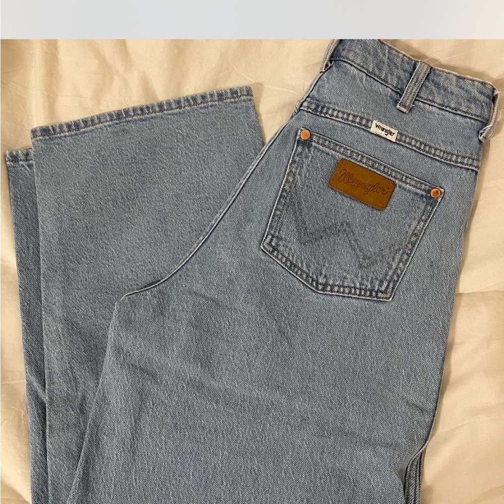 Wrangler Women's High Rise Light Blue Jeans